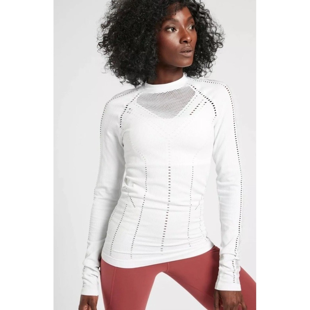 Athleta Oxygen Top,‎ White, SIZE XS With Flaw